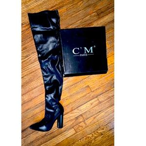 THIGH HIGH LEATHER BOOTS! Sexy af! Perfect for micro minis, baggy tees, dresses!